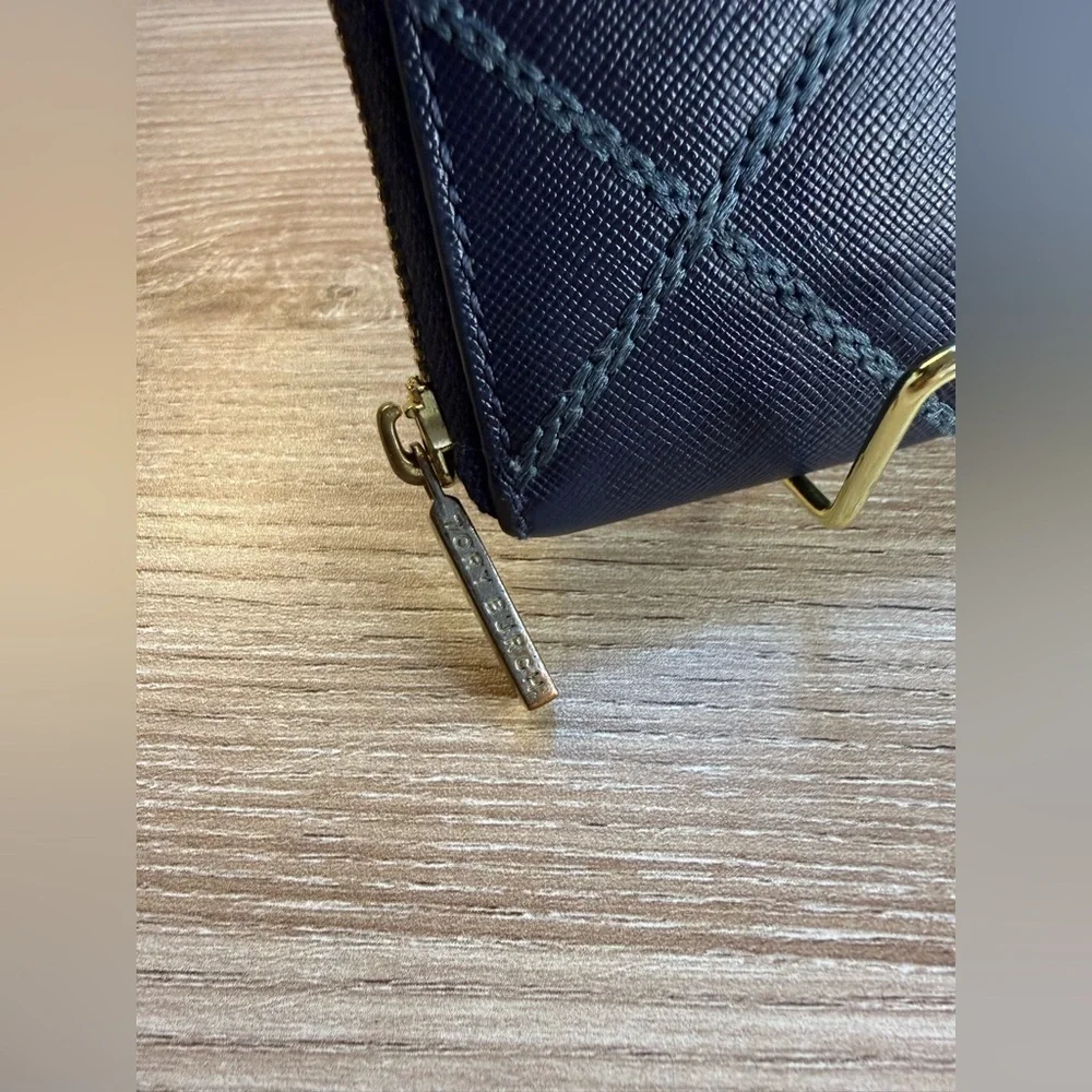 Tory Burch Kira Diamond Quilt Zip Continental Wallet